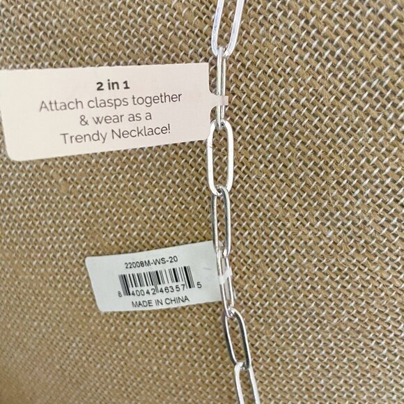 CANVAS | Large Paperclip Chain 2 in 1 Mask Necklace in Silver - Picture 5 of 5